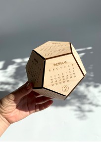 Календарь настольный Шестигранник дерево